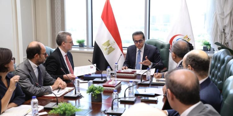 وزير الصحة والسكان يبحث مع بنك الاستثمار الأوروبي تعزيز التعاون ودعم المشروعات الصحية ذات الأولوية