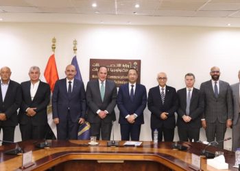 وزير الاتصالات: نستهدف 8 مليارات دولار صادرات للتعهيد و400 خدمة رقمية بحلول 2030