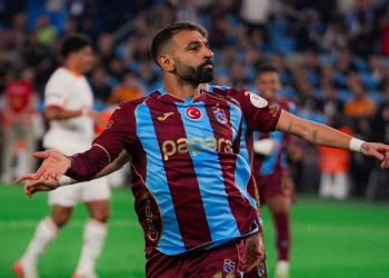 محمد صلاح ينضم إلى رونالدو في قائمة تاريخية بعد هاتريك جالاتا سراي