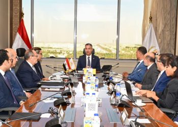 وزير التموين يبحث مع البنك الإسلامي للتنمية التوسع في تمويل مشروعات لتعزيز الأمن الغذائي