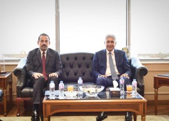 وزير السياحة والآثار يبحث مع رئيس جهاز مستقبل مصر تعزيز التعاون لتحقيق المستهدفات التنموية