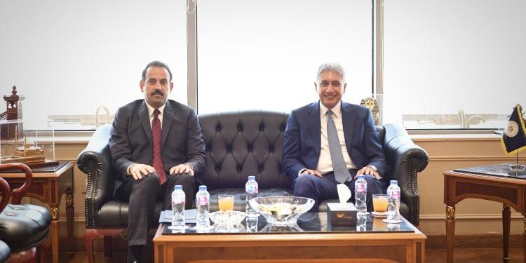 وزير السياحة والآثار يبحث مع رئيس جهاز مستقبل مصر تعزيز التعاون لتحقيق المستهدفات التنموية