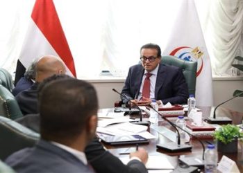 وزير الصحة يبحث مع وفد “فيليبس” العالمية تعزيز التعاون وتوطين صناعة الأجهزة الطبية المتقدمة في مصر