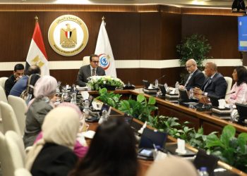 وزير الصحة يترأس الاجتماع الأول للجنة التوجيهية العليا لصوت المريض