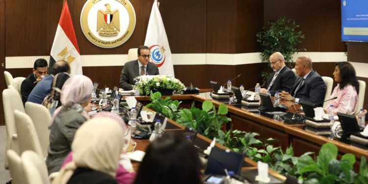 وزير الصحة يترأس الاجتماع الأول للجنة التوجيهية العليا لصوت المريض