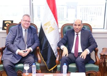 وزير العمل يوجه بتكثيف التنسيق مع «المنظمة» لإنجاز الملفات المشتركة