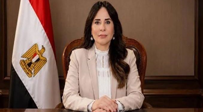 وزيرة الإسكان تتابع موقف تنفيذ مشروع «محطة محولات غرب سوهاج»