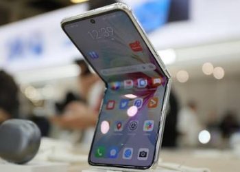 وصول هاتف iPhone Ultra القابل للطي إلى الأسواق في سبتمبر