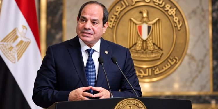 الرئيس السيسي يحيي ذكرى انتصارات أكتوبر بوضع أكاليل الزهور على النصب التذكاري وقبري السادات وعبد الناصر
