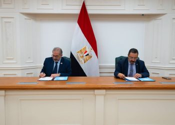 التأمين الصحي الشامل يوسّع شبكة مقدمي الخدمة بتوقيع عقد مع مستشفى سموحة الجامعي التخصصي بالإسكندرية