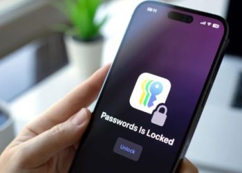 بدون اشتراك.. آبل تمنحك طريقة سهلة لنقل كلمات مرورك إلى Apple Passwords