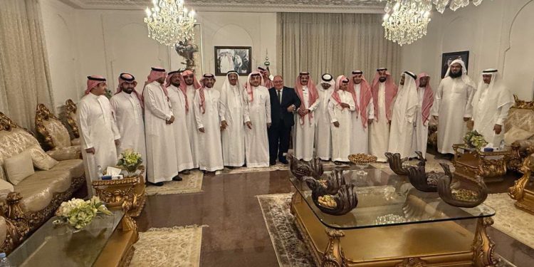 القنصل المصري في الرياض يزور مدينتي الدمام والخبر