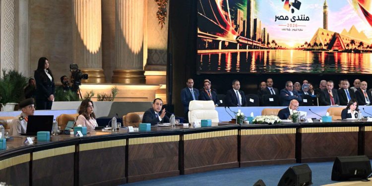 رئيس الوزراء يجيب باستفاضة عن تساؤلات المواطنين وشواغل الرأي العام حول قضايا ” التنمية الحضرية والعمرانية”