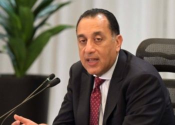 رئيس الوزراء يستعرض جهود الصحة لتجديد اعتماد «المستوى الذهبي» للقضاء على فيروس «سي» من منظمة الصحة العالمية