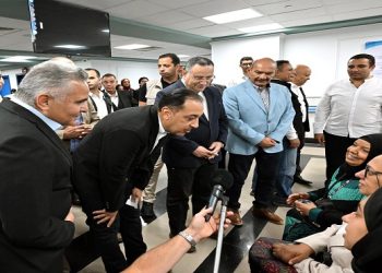 رئيس الوزراء يفتتح المرحلة الأولى من مستشفى السويس الجامعي