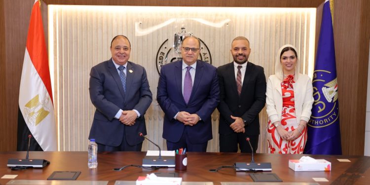 رئيس هيئة الدواء يبحث مع ممثلي شركة «نابكو» سبل تعزيز التعاون ودعم الاستثمار في القطاع الدوائي