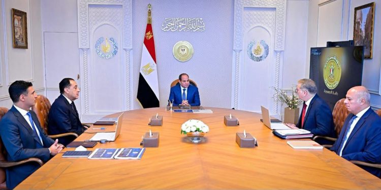 تفاصيل اجتماع الرئيس السيسى لمناقشة خطط التوسع الصناعى وتعميق التصنيع المحلى