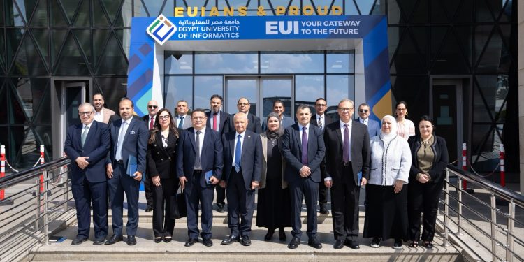 جامعة مصر للمعلوماتية تنظم جلسة حوارية لمناقشة سبل تسريع جهود التحول الرقمي بمشاركة ممثلي الحكومة والقطاع الخاص والأكاديميين