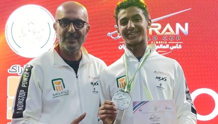 وزير الشباب والرياضة يهنئ أحمد القاضي بفضية كأس العالم للسلاح للشباب