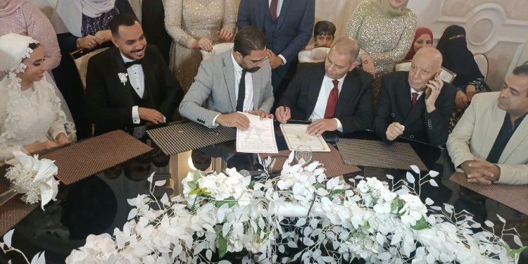 قطاع الإعلام بالبريد المصري يهنئ الدكتور وسام السيد بمناسبة زفاف كريمته
