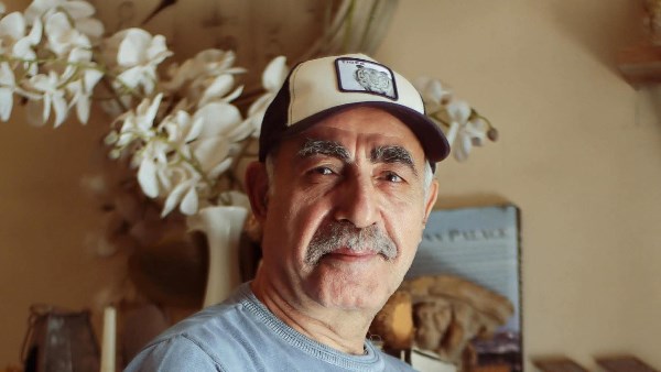 محمد عبدالعظيم يكشف تفاصيل تعرضه لحادث سير: العربية اتقلبت بسبب حجر