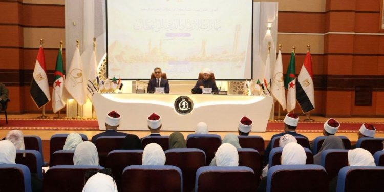 وزير الأوقاف والسفير الجزائري بالقاهرة يفتتحان الدورة التدريبية المشتركة لواعظات الجزائر ومصر بأكاديمية الأوقاف الدولية