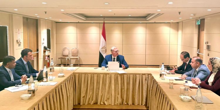 وزير البترول يتابع مع «شيفرون» الخطوات النهائية نحو بدء مشروع ربط حقل «أفروديت» القبرصي بمصر