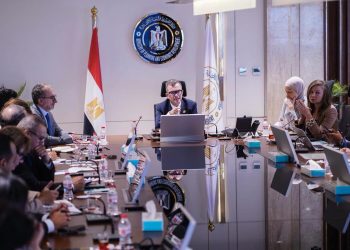 وزير التخطيط يستعرض التطورات الاقتصادية وملامح البرنامج الوطني للتحول الاقتصادي