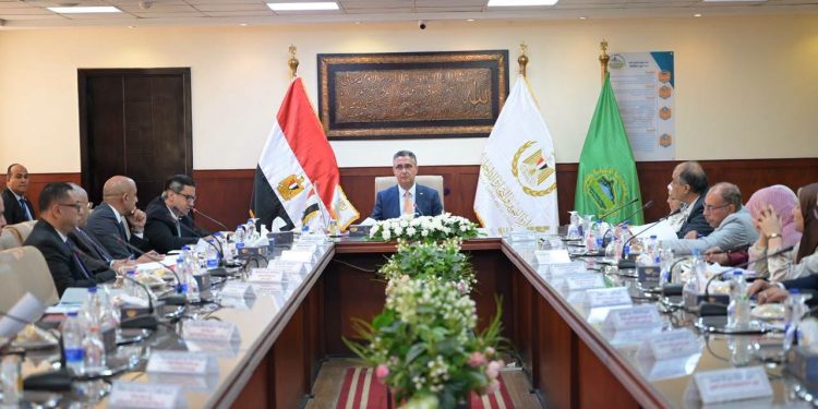 وزير التموين: تأمين الاحتياطي الاستراتيجي من السلع الأساسية أولوية لضمان استقرار الأسواق وتلبية احتياجات المواطنين
