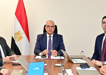وزير الري التوسع في استخدام صور الأقمار الصناعية لتعزيز كفاءة رصد ومتابعة المنظومة المائية