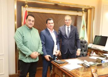 وزير الزراعة يلتقي أعضاء مجلسي النواب والشيوخ لبحث طلبات المواطنين ومشاكل المزارعين