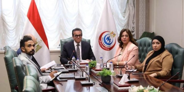 وزير الصحة يؤكد التزام مصر بالعمل مع كافة الأشقاء في الاتحاد الأفريقي لمواجهة «إيبولا»