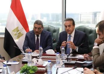 وزير الصحة يتابع الخطوات التنفيذية والتمويلية لإنشاء المدينتين الطبيتين بالعلمين والعاصمة الإدارية الجديدة