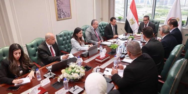 وزير الصحة يترأس اجتماع مجلس إدارة صندوق التأمين ضد أخطار الأخطاء الطبية لمتابعة تفعيله