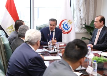 وزير الصحة يستقبل وفد شركة هواوي لتعزيز التعاون المشترك بالقطاع الصحي