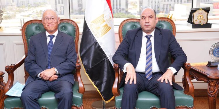 بحضور السفير الياباني وزير العمل يلتقي ممثلي الشركات اليابانية في مصر