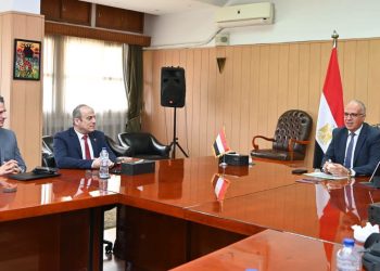 وزير الري تنفيذ أنشطة لمواجهة ندرة المياه وتحسين الإنتاج الزراعي بمحافظتي قنا وكفر الشيخ