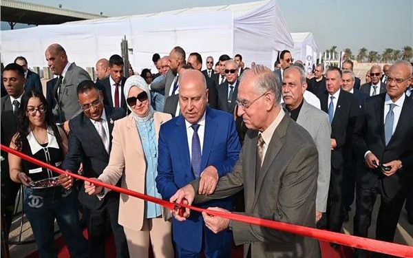 وزير النقل يفتتح ميناء العامرية الجاف بالإسكندرية باستثمارات 700 مليون جنيه