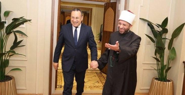 وزيرا الأوقاف والتعليم العالي يبحثان تعزيز الوعي وترسيخ القيم الإيجابية وتوظيف البحث العلمي في تطوير الخطاب الدعوي