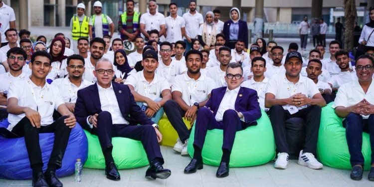 وزيرا التخطيط في لقاء مفتوح مع 150 من طلاب الجامعات حول سوق العمل وريادة الأعمال