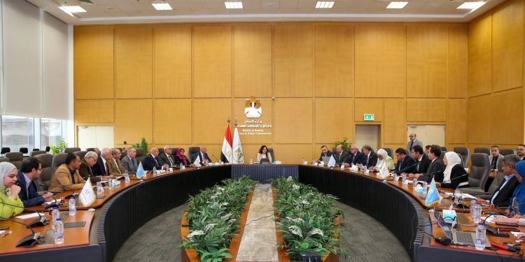 وزيرة الإسكان تتابع موقف مشروعات مياه الشرب والصرف الصحي بمحافظة الدقهلية ومدينة المنصورة الجديدة