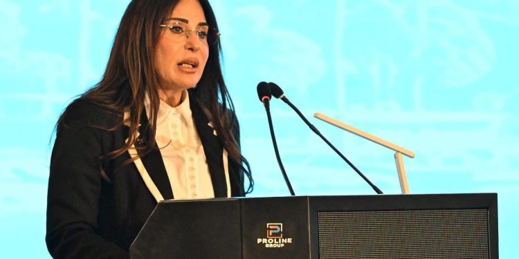 وزيرة الإسكان تستعرض جهود الدولة لتطوير قطاع مياه الشرب والصرف الصحي وتعزيز الأمن المائي