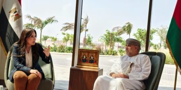 وزيرة الإسكان تبحث مع نظيرها العُماني تعزيز التعاون المشترك