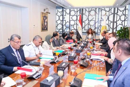 وزيرة التنمية المحلية والبيئة تترأس الاجتماع الخامس والعشرين لمجلس إدارة صندوق حماية البيئة