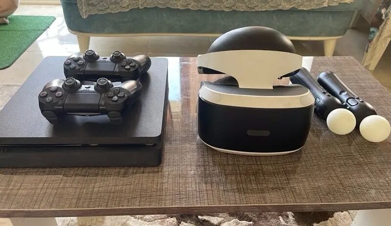 بلايستيشن و vr 1 بمشتملاتهم للبيع حاله ممتازة