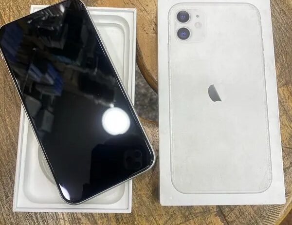 iPhone 11 128G White جديد مقفول شبكة