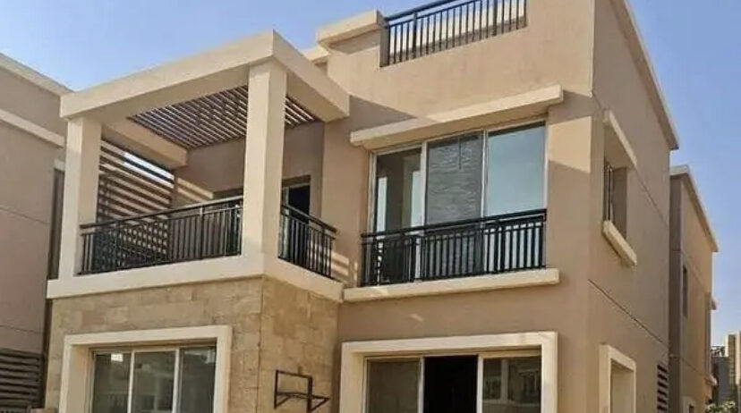 245 sqm villa for sale in front of Madinaty in Sarai Compound, in installments for 8 years